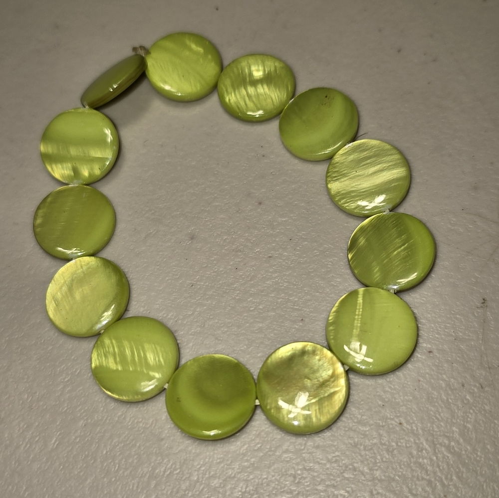 Sonoma Life & Style Genuine Shell Lime Green Mother Of Pearl Disc Bracelet Lot 4